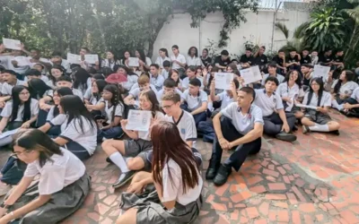 SENATIC certifica a más de 240 estudiantes en habilidades digitales en Cali
